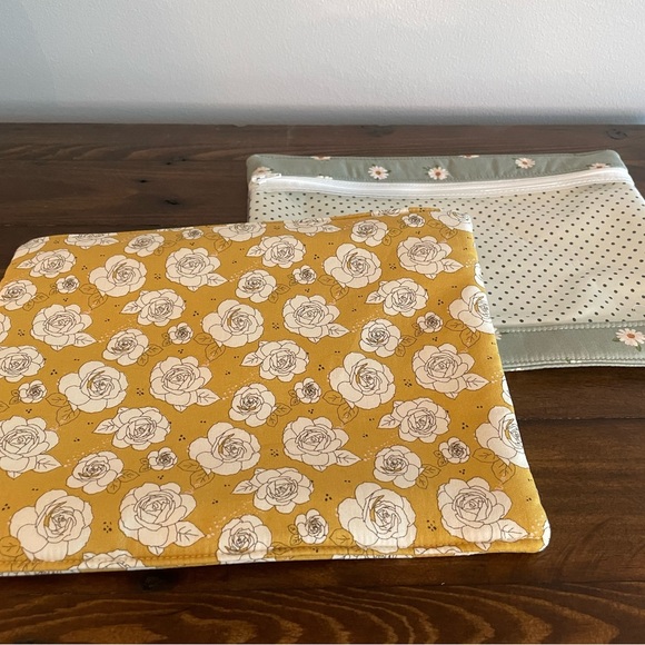 *Sold Out* Pencil Bag ✏️ - Picture 3 of 5